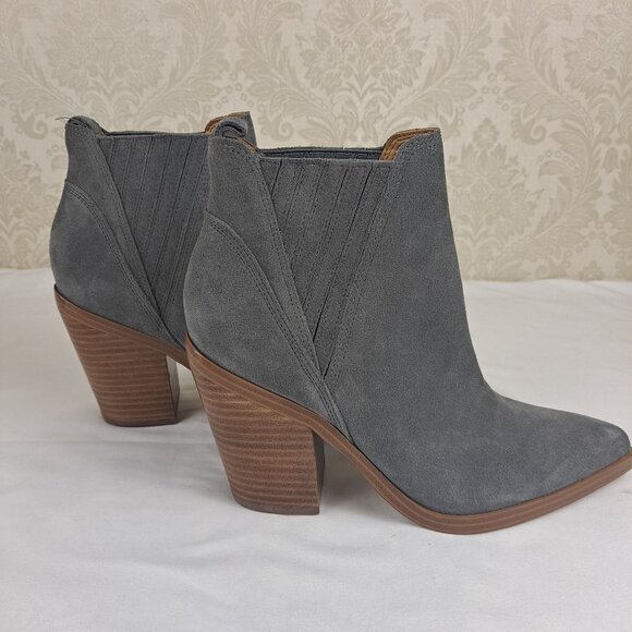 Marc Fisher Gadri 7M Gray Suede Booties Pointed Toe Chunky Heel Pull On NWOT - Picture 6 of 13